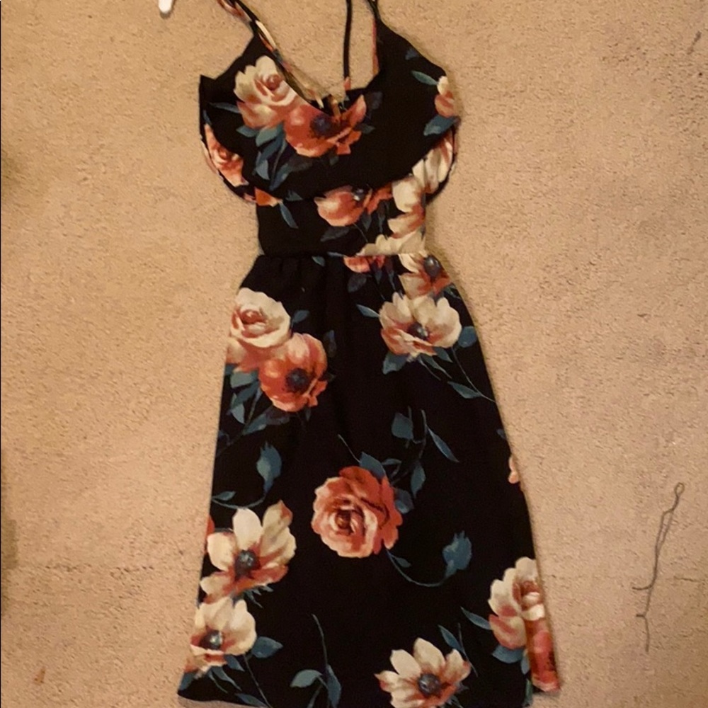 Cross cross back floral dress